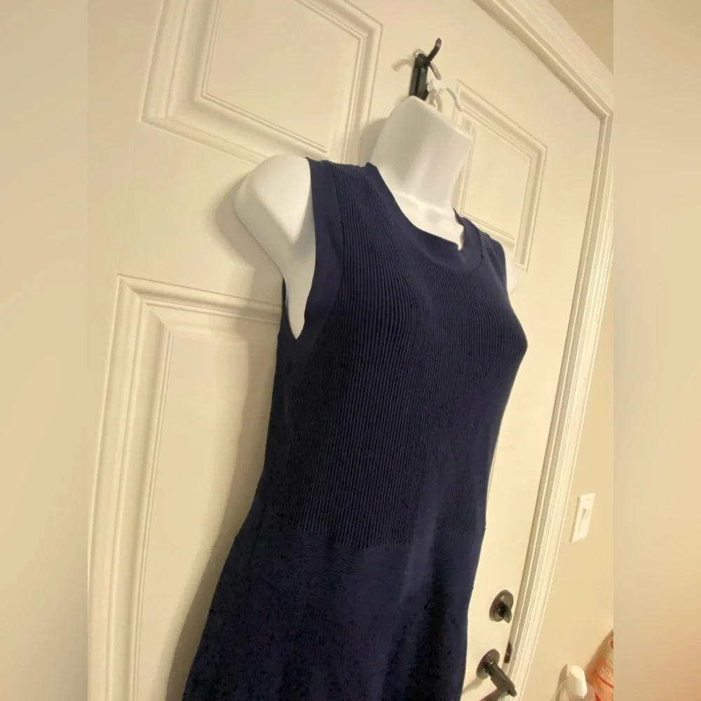 T34a- MICHAEL KORS Navy Keyhole Heavy Knit Fit & Flare Sweater Dress - Picture 5 of 9